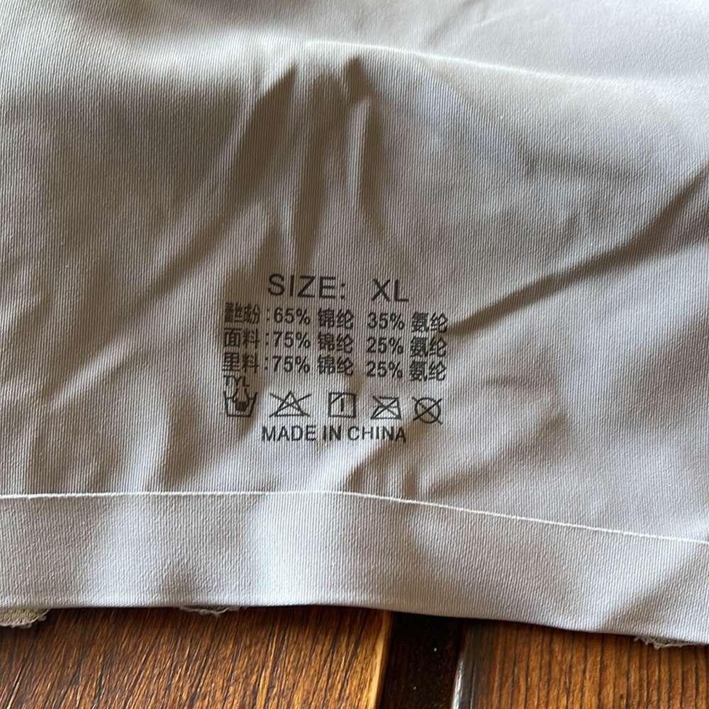 Bras - Picture 4 of 4